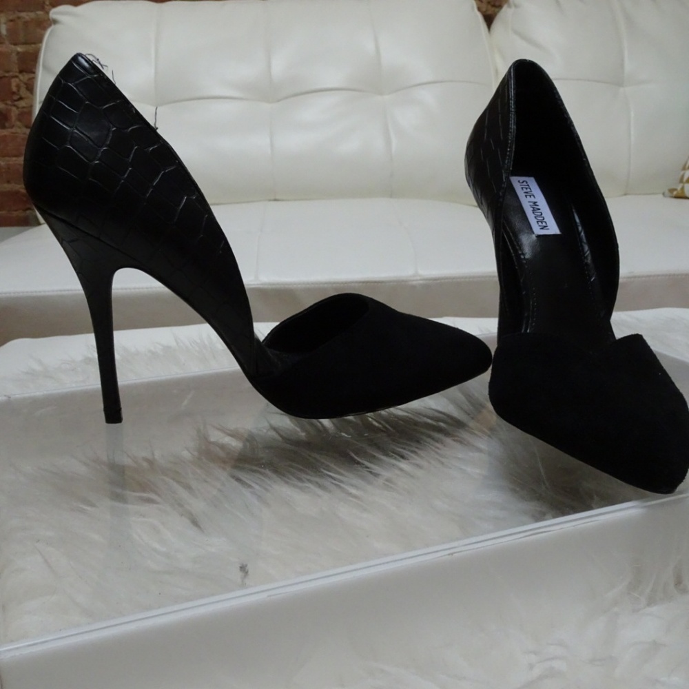 Sexy Black Heel